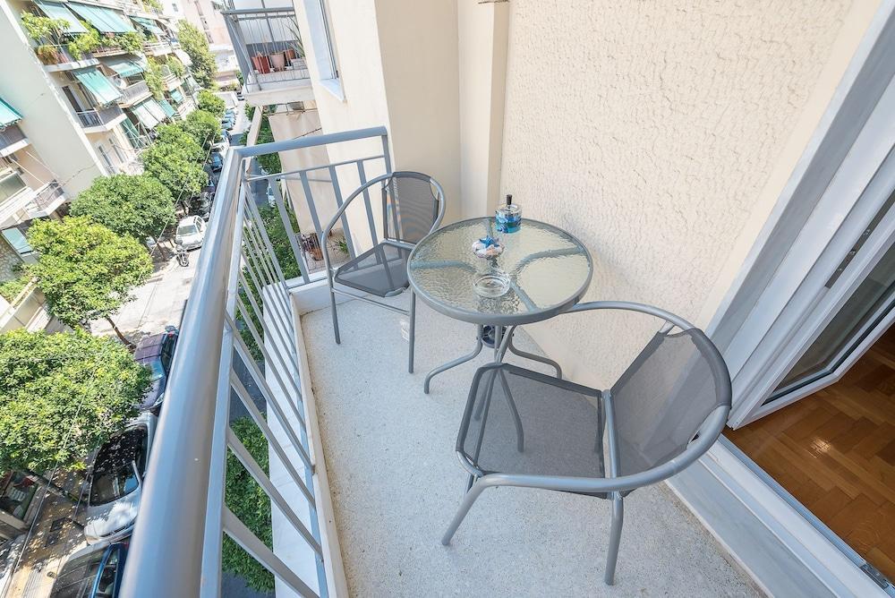 Comfy Apartment In Acropolis Area By Cloudkeys Athene Buitenkant foto